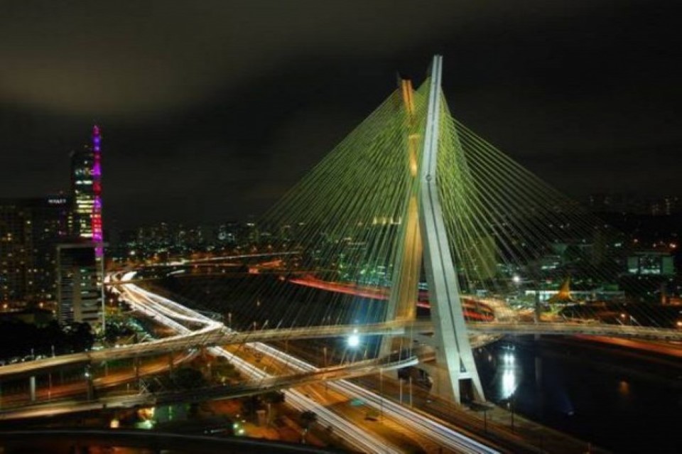 Octávio Frias de Oliveira-híd, Sao-Paulo, Brazília (Custom)