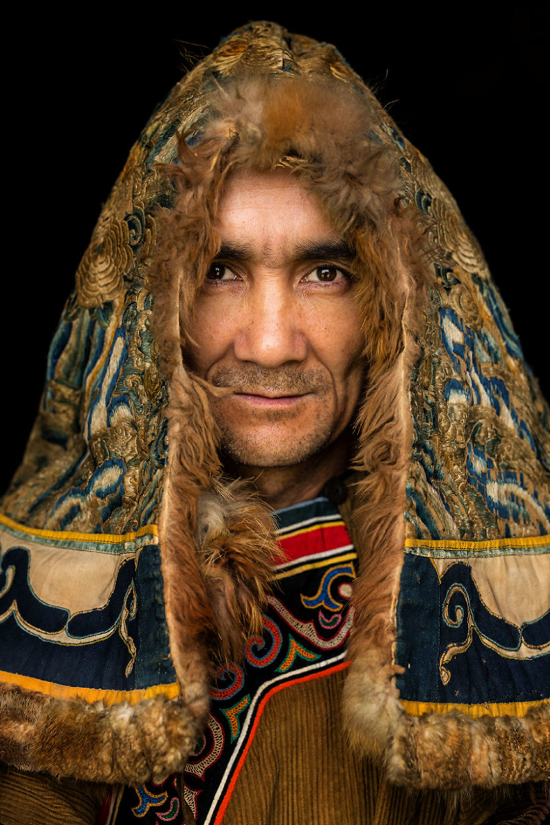 35-Portraits-Of-Amazing-Indigenous-People-of-Siberia-From-My-The-World-In-Faces-Project-5947895c74425__880