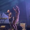 szia.sk - 18+ Óriási botrány a Bátorkeszi Borfesztivál egyik koncertjén – a biztonsági szolgálat is lefagyott a döbbenettől